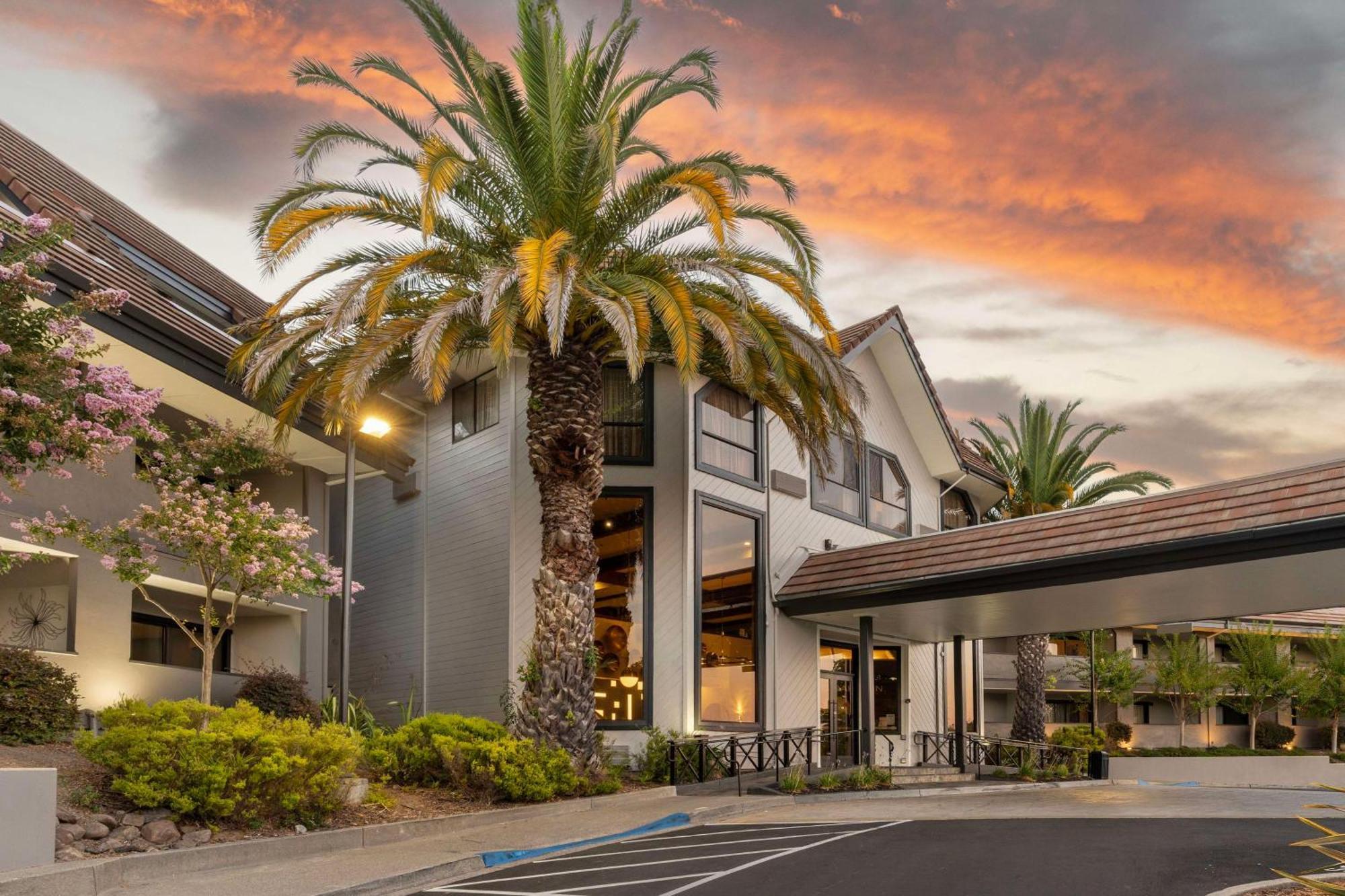 Best Western Plus Novato Oaks Inn Exterior foto