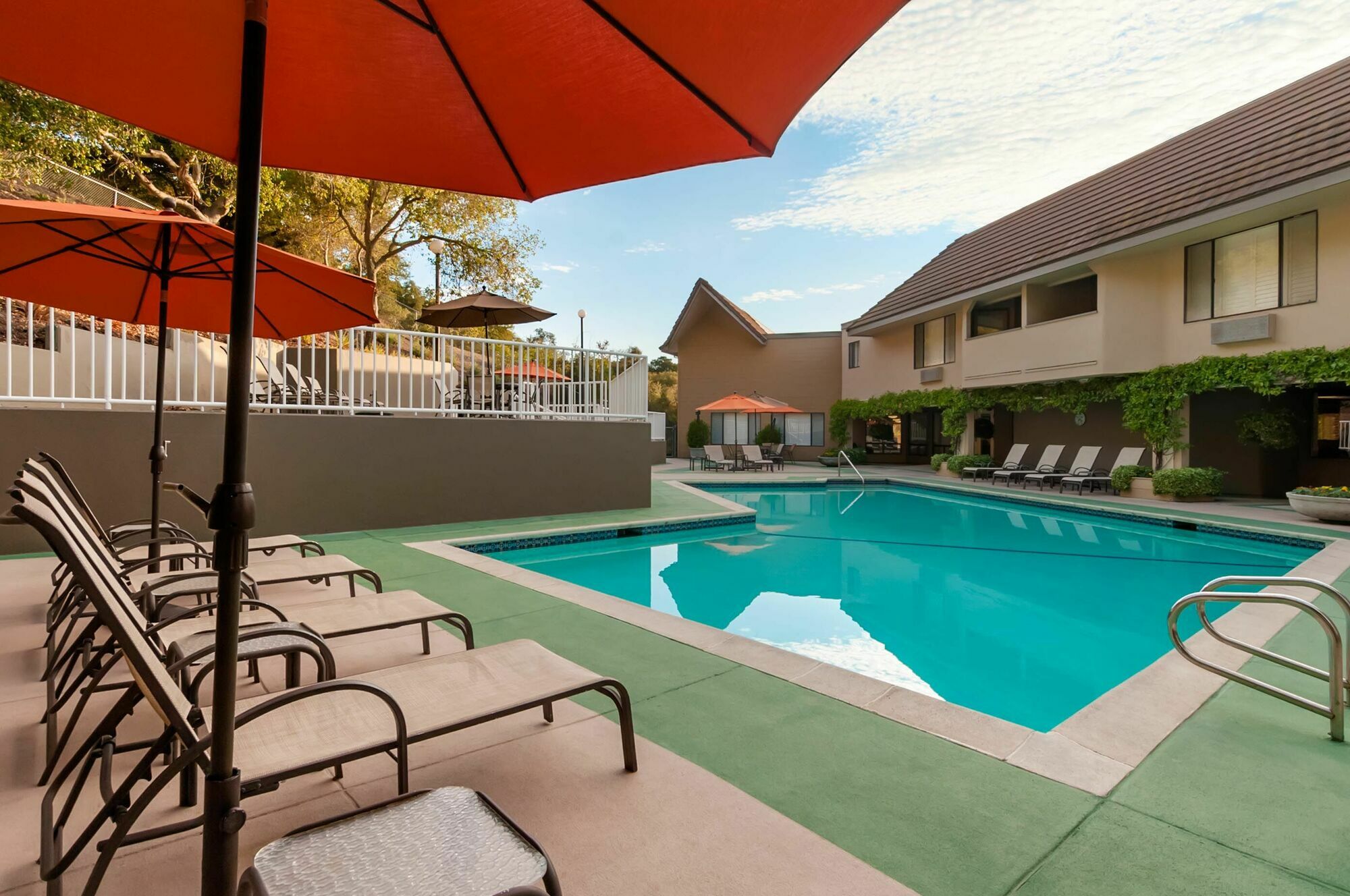 Best Western Plus Novato Oaks Inn Exterior foto